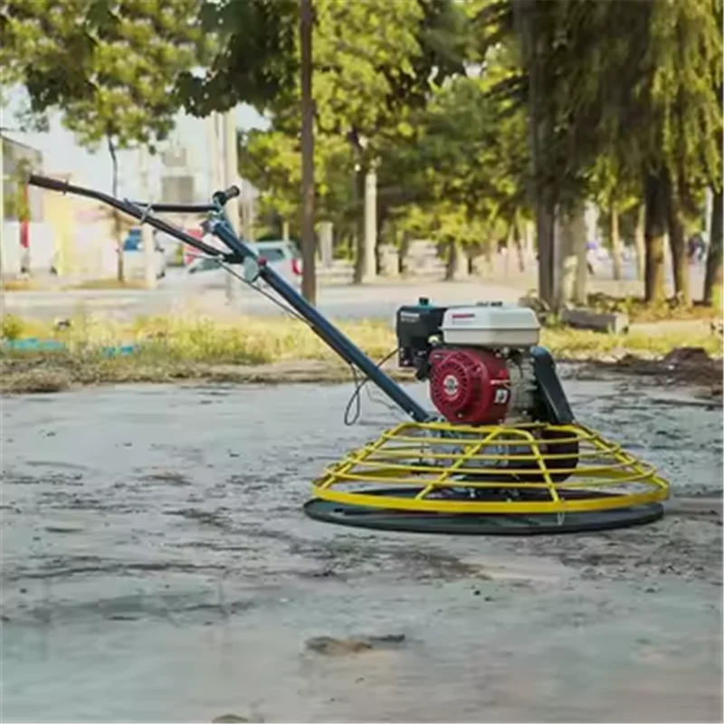Petrol power trowel for concrete floor finishing